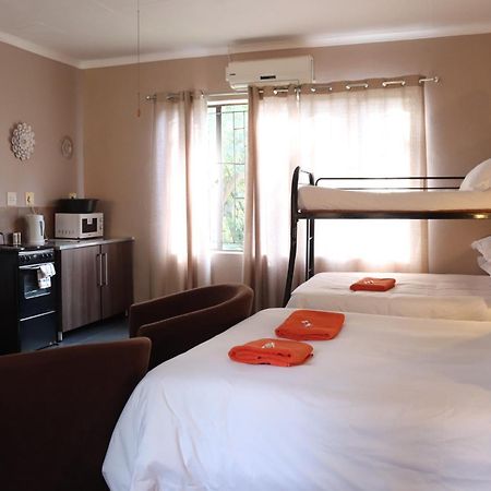The Ultimate Lodge Louis Trichardt Bagian luar foto