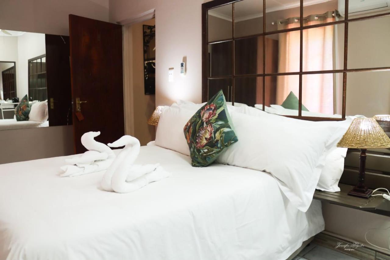 The Ultimate Lodge Louis Trichardt Bagian luar foto